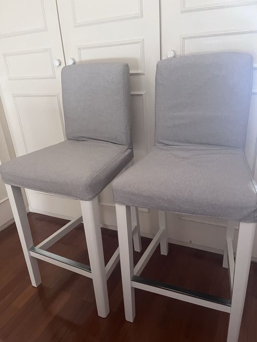 Cadeiras altas Bergmund novas