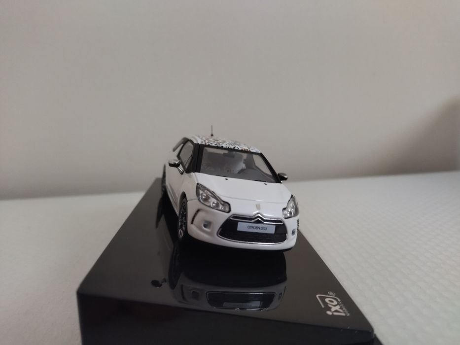 Miniatura Citroen DS3 1/43 Nova