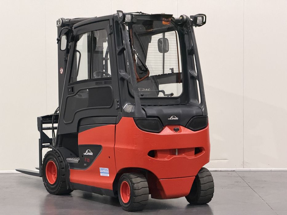 Empilhador Linde 3000kg - Elétrico