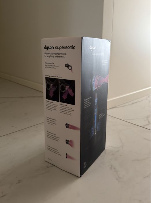 Suszarka DYSON Supersonic HDO8 kolor Stal/Fuksja Nowy
