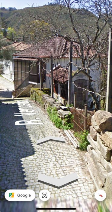 Espigueiro em Granito em boas condições