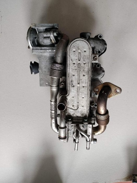 Cabeça do Motor + Peças Vw Golf V 1.9 tdi 105cv ref. BKC