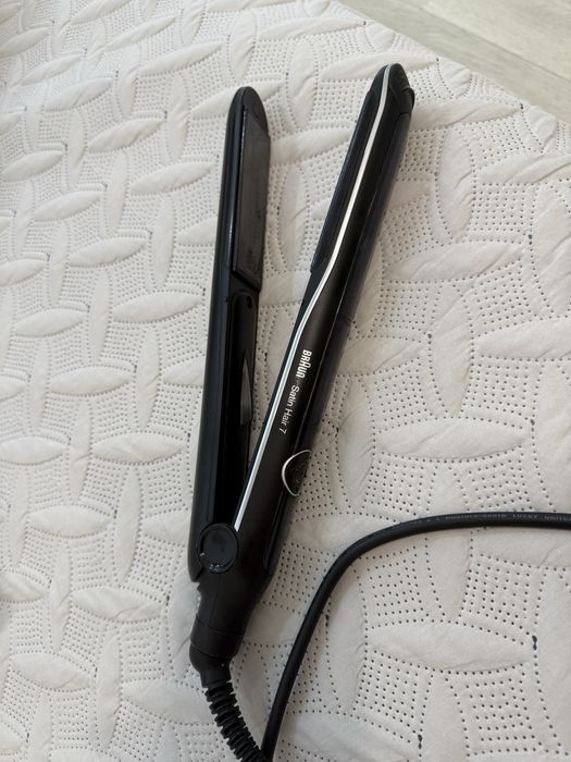 Продам выпрямиттель для  волос , состояние отличное