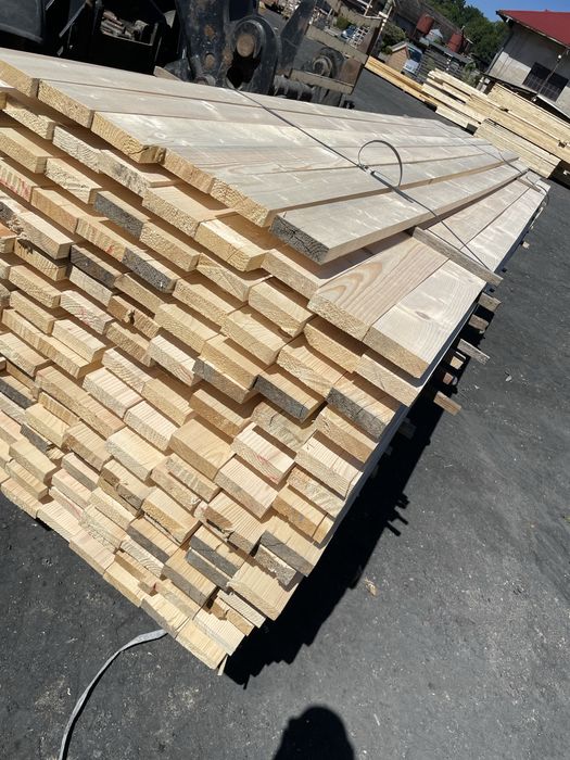 Więźba dachowa , Tarcica budowlana.