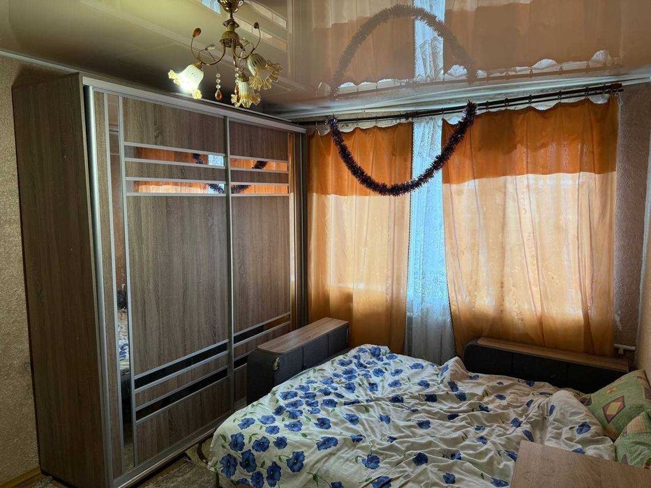 Недорого 1-кімнатна в цегляному будинку вул. Охтирська