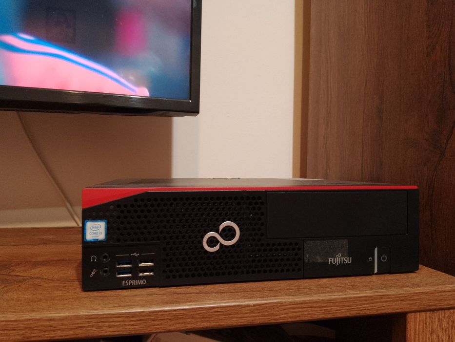 fujitsu esprimo d756 sff