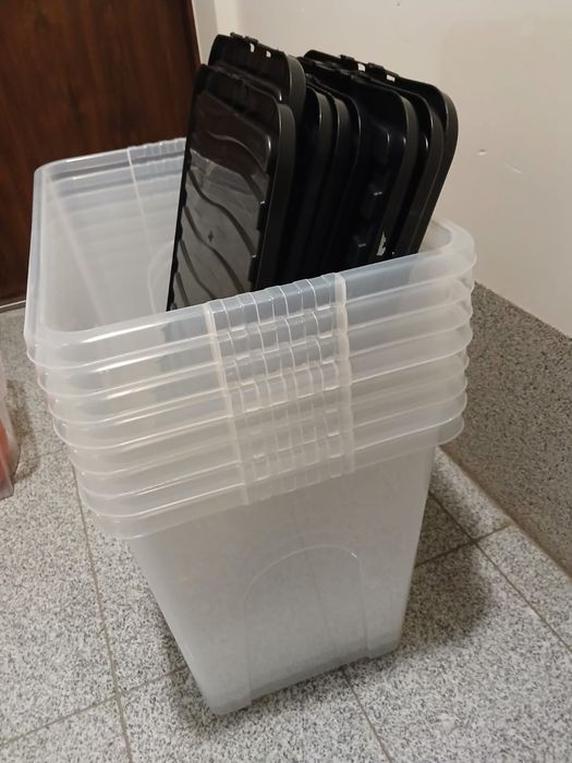 8x Pojemnikow 80 litrow