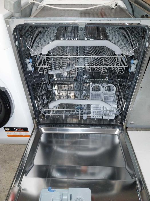 Zmywarka do zabudowy Hotpoint Ariston, sprawna, po przeglądzie