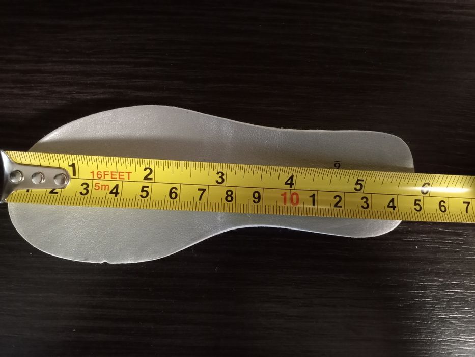 Продам ботинки для девочки