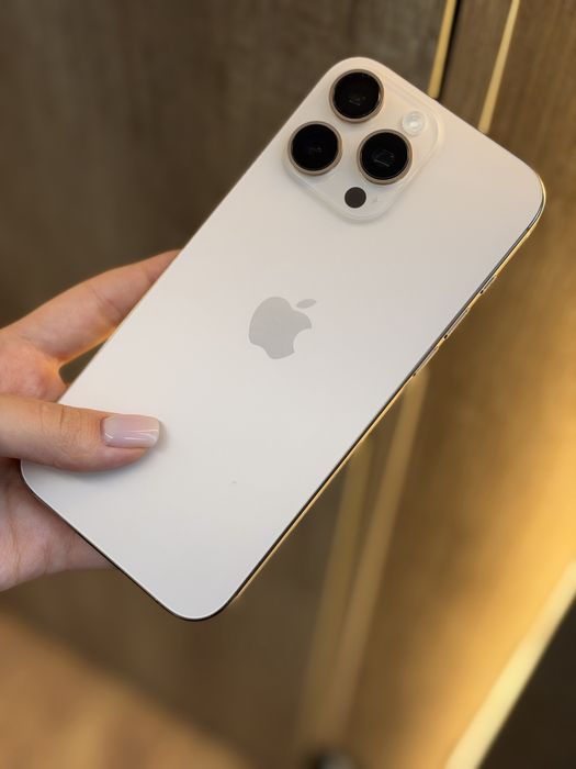 Б/у IPHONE 16Pro Max 256 Desert Titanium Neverlock Костюшка,5 igrand