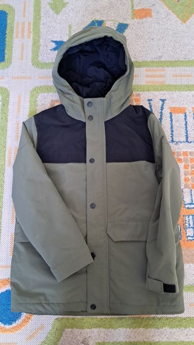 Куртка,демісезонна ZARA.Термо.140 см
