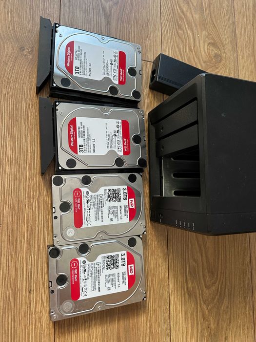 Synology DS215j WD Red 3TBHDDx2セット 美品 Synology DiskStation 215j & WD Red 3.0TB
