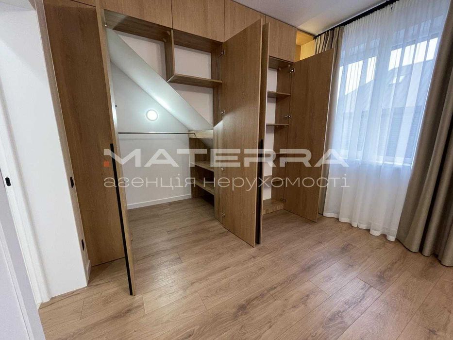 Іванковичі продаж будинку з ремонтом 114м2  на закритій території