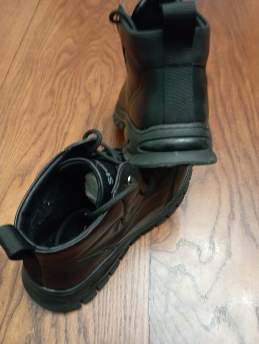 Кросівки чоловічі зимові