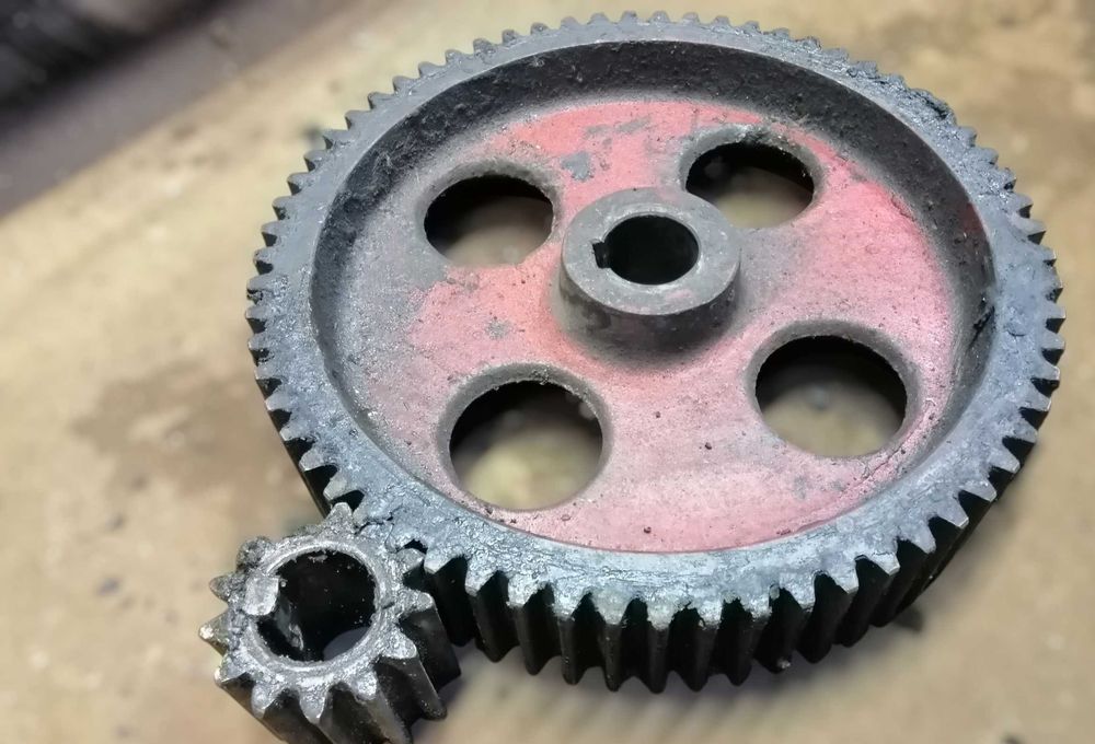 Шестерня редуктора - 330мм