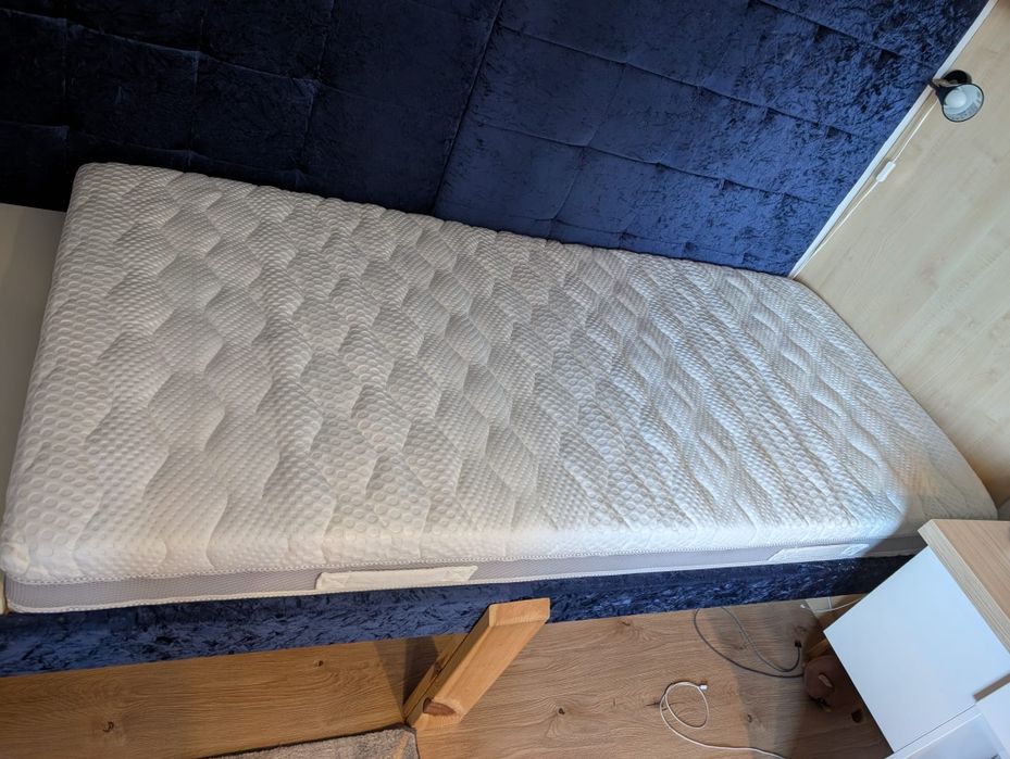 Materac Hilding 90x200