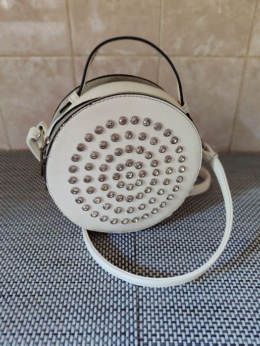 Продам сумку білого кольору