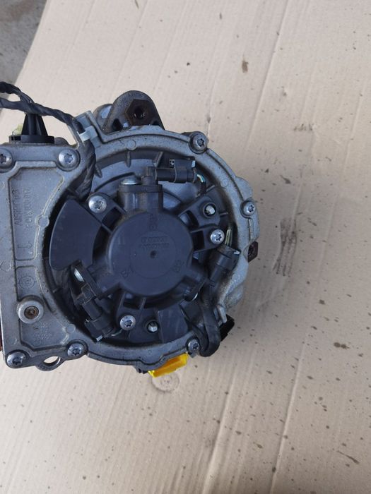 Peugeot генератор 2.0 гібрид.