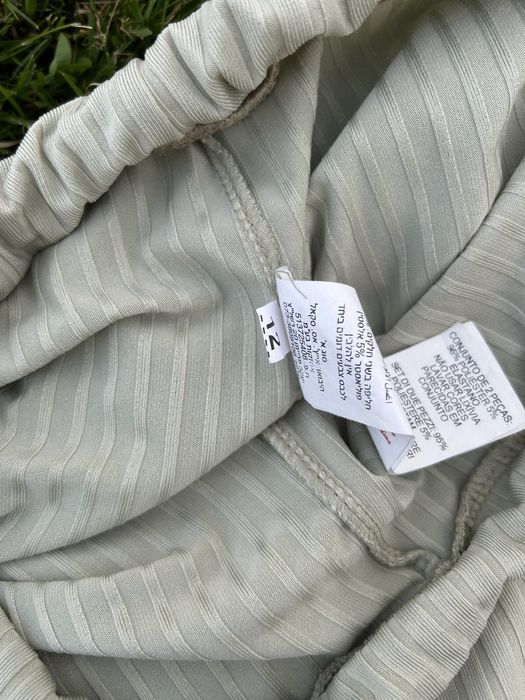 Leginsy kolarki w prążki z missguided