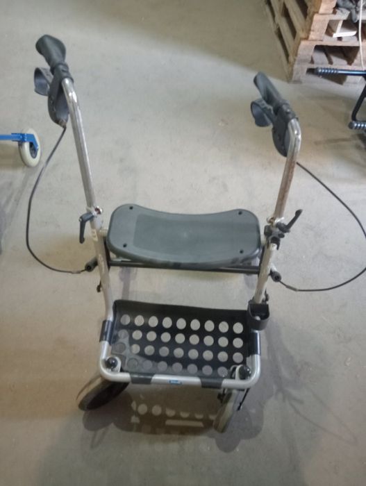 Продам ходунки для взрослых