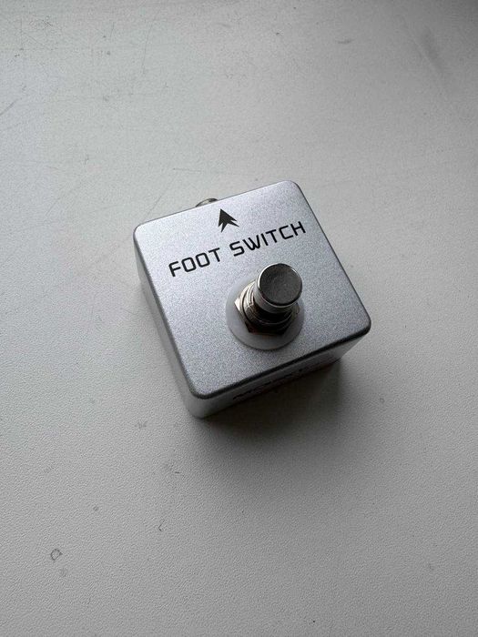 Гітарний футсвітч Mosky