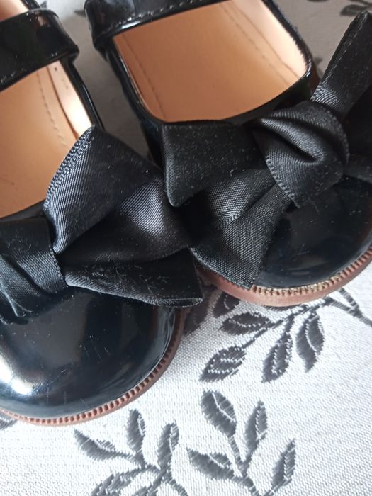 Eleganckie buciki z kokardą dziewczynka 23