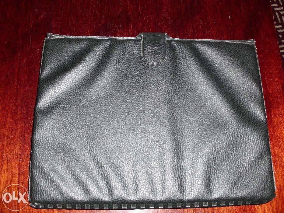 папка для бумаг чорна