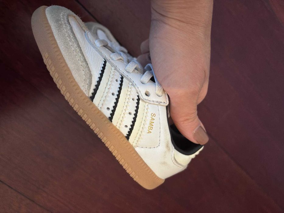 sapatilhas samba adidas bege e preta - adidas - tamanho 22