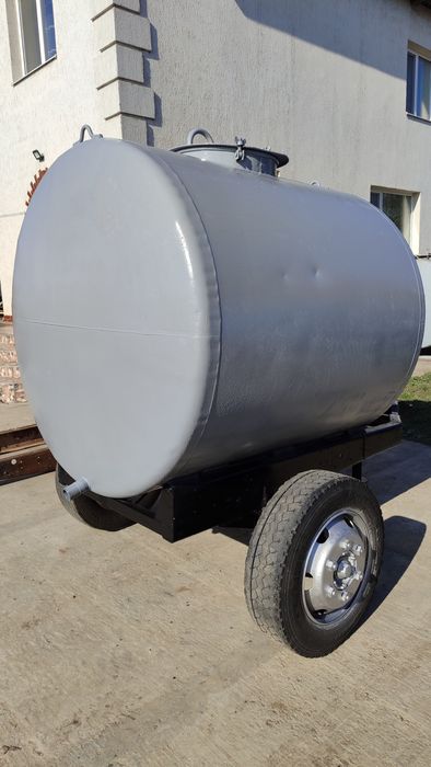 Бочка ємність три куба