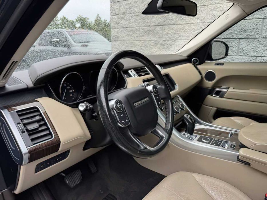 Land Rover Range Rover Sport HSE      2016