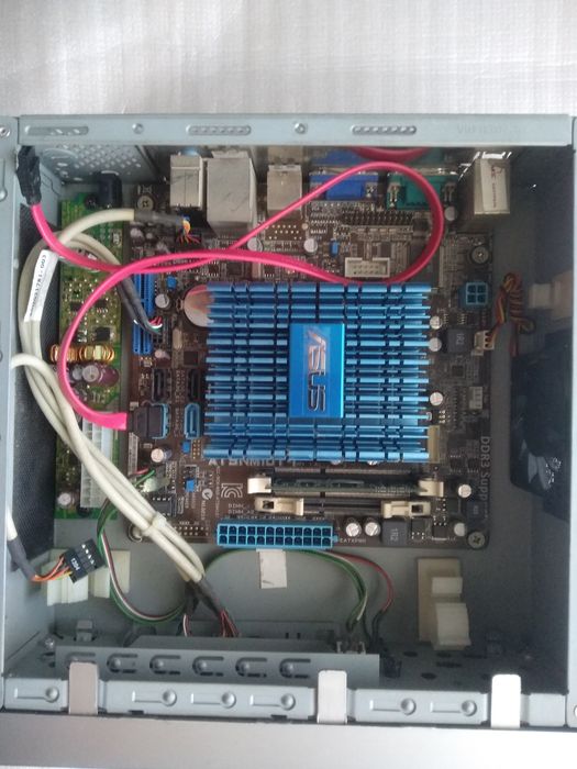 Системный блок mini-ITX