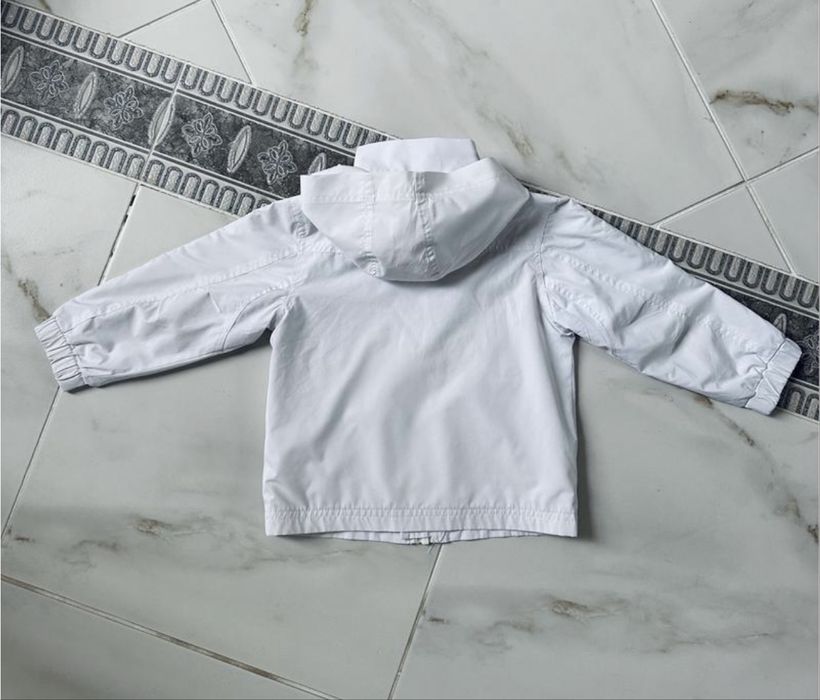 Куртка-вітровка, біла, 2-3роки, 98 см