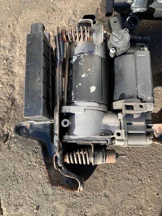 Компресор пневмо w220, w211 e270 e280 e320 s400 s320 s500