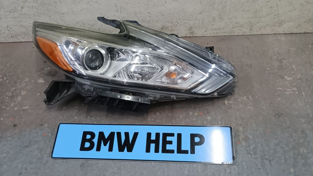 Фара права Nissan Altima 2016-2018 Оптика Передняя Правая Фара