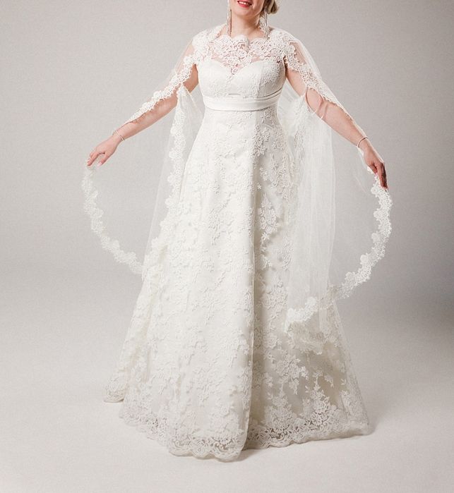 Свадебное платье с шубкой