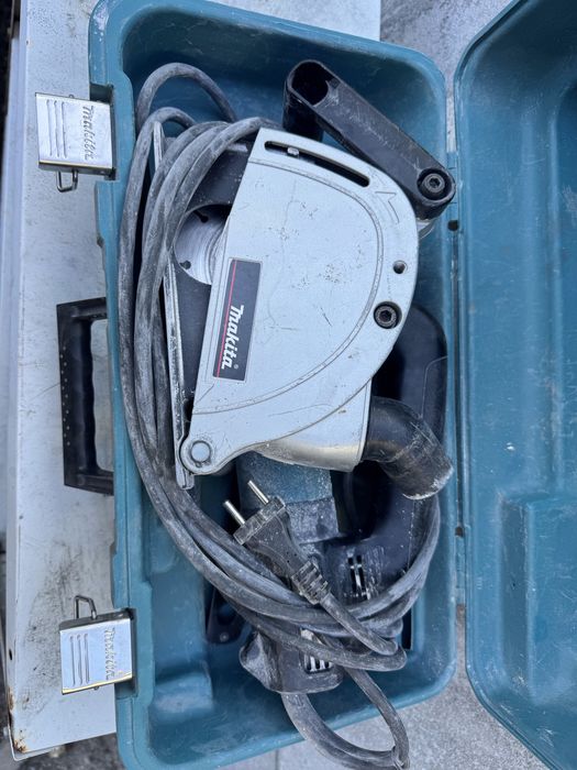 Bruzdownica Makita sg 1250