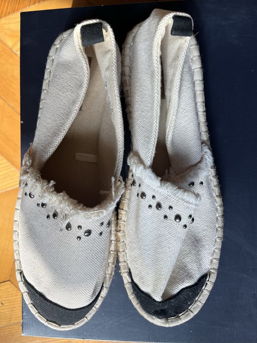 espadryle kremowe