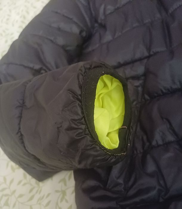 Б/у куртка в отличном состоянии