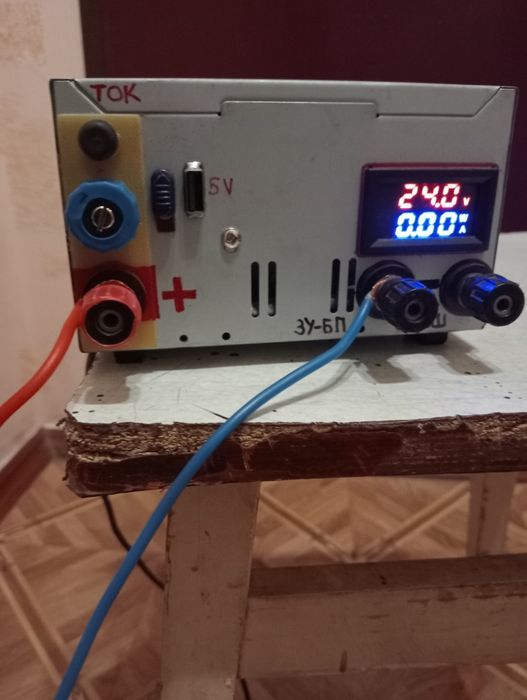Зарядное устройство 12v, 10a. Он же блок питания 8 - 20 вольт.