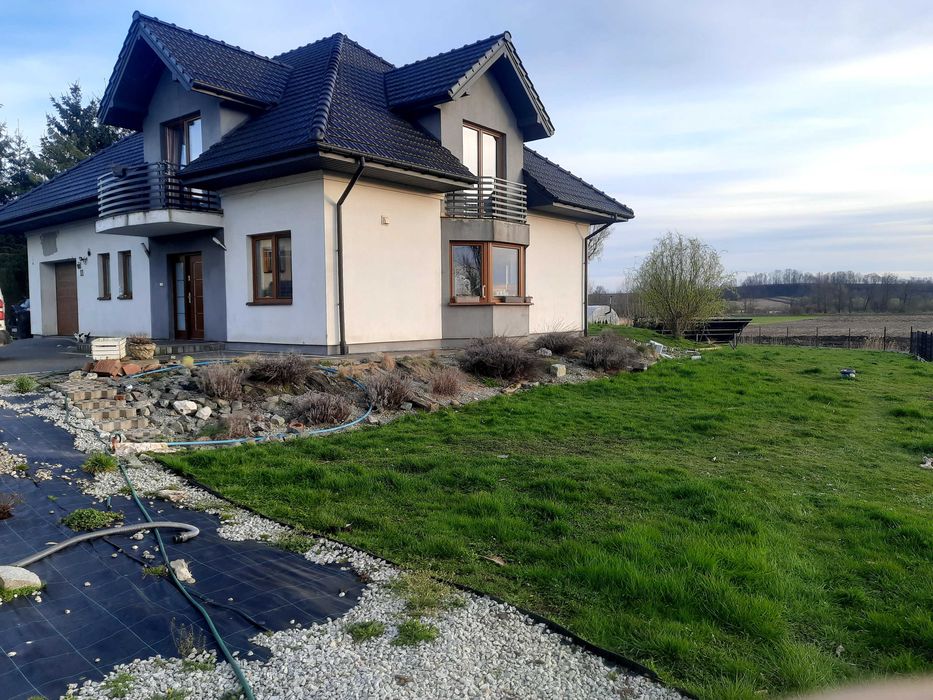 Dom z garażem GOTOWY do  zamieszkania