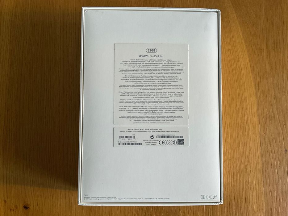 Apple iPad A1823 5th Gen 9,7" 2 GB / 32 GB szary