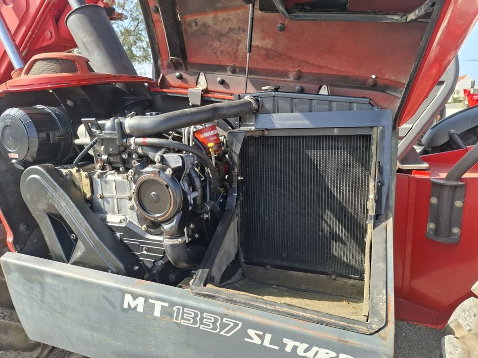 Manitou telescópico com matrícula