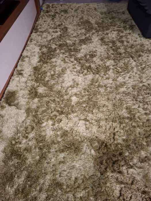 Tapete / carpete 200 por 300 cm