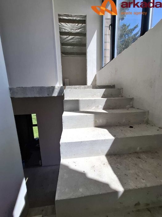 Продається будинок в котеджному містечку біля річки! Карпати/Татарів