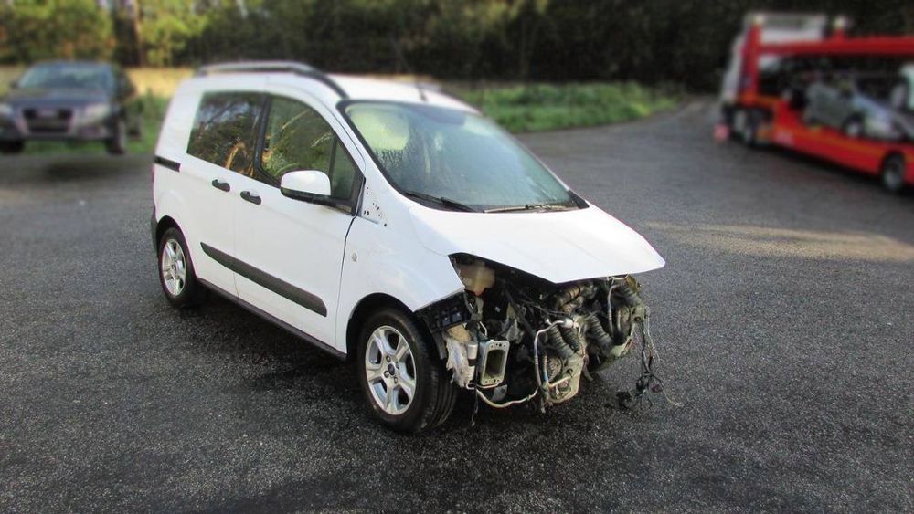 Ford Transit Courier 15Tdci 2016 - Peças Usadas (6886)