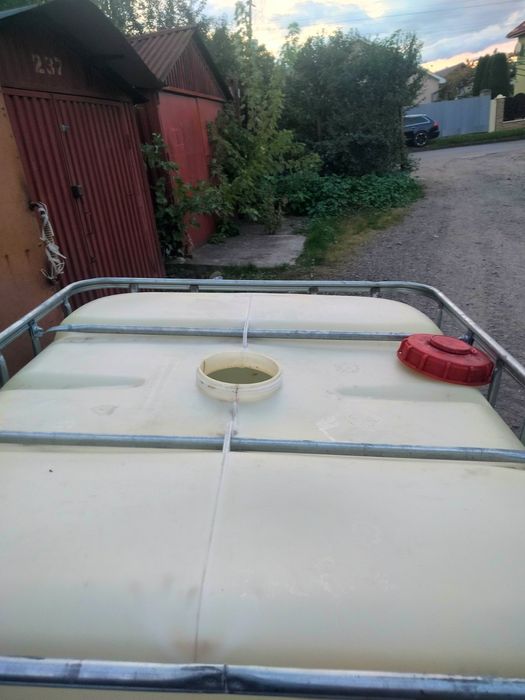 Єврокуб Бочка 1000 літрів в хорошому стані