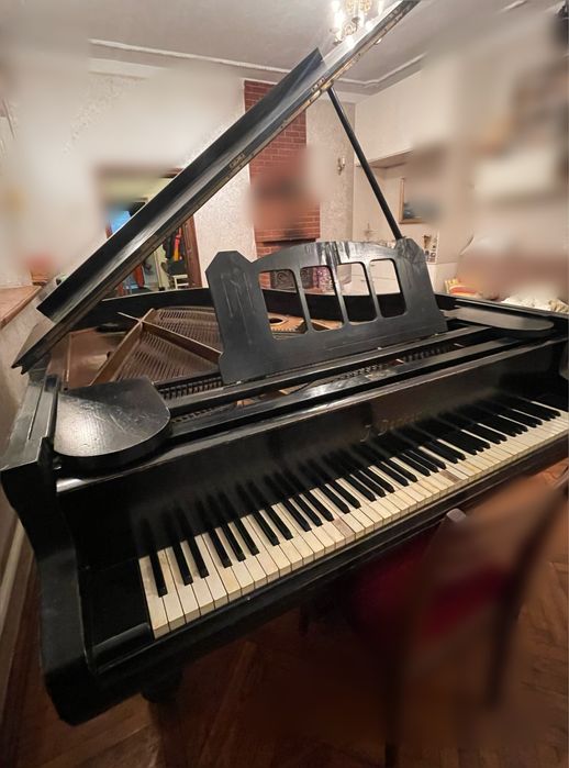 Рояль Becker инструмент