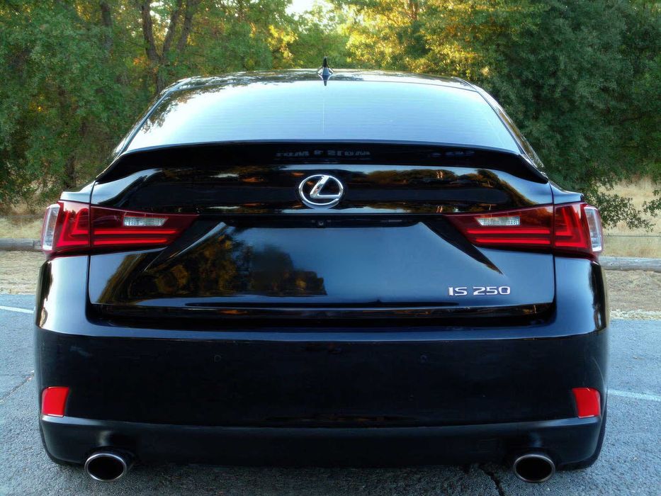 Lexus IS 250      2014