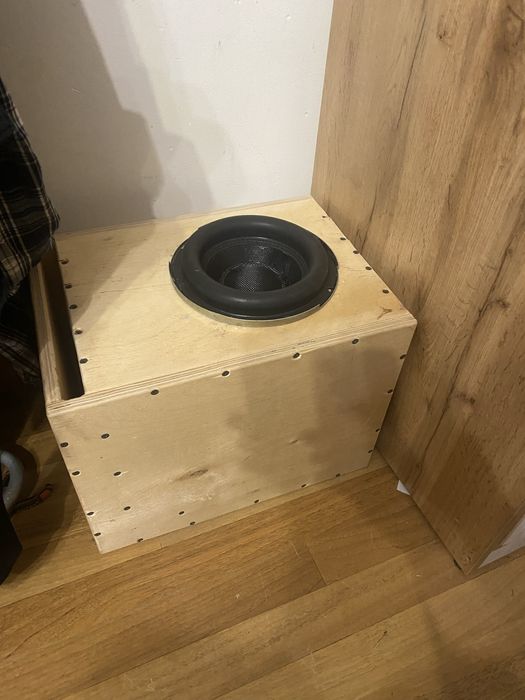 Сабуфер 8 дюймов