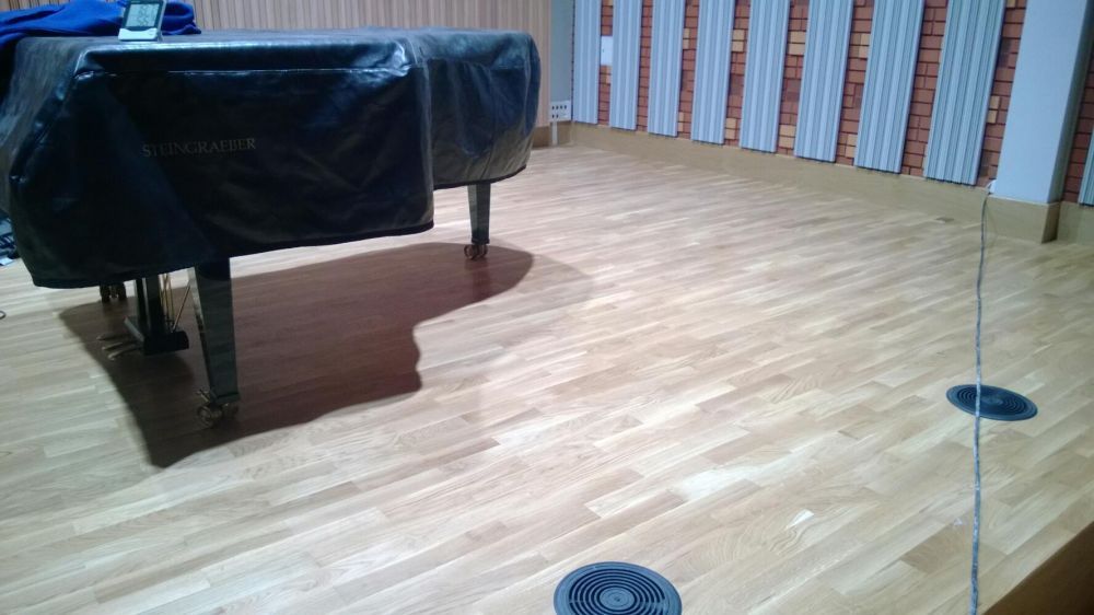 Cyklinowanie bezpyłowe, renowacja schodów, olejowanie, lakiery, kleje